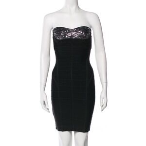 Herve Leger
Strapless Mini Dress